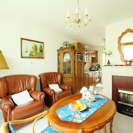 Holiday home Holiday Balaton H421 Balatonmariafurdo